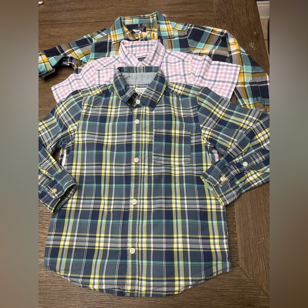 Lot of 3 Carter’s button down plaid long/short sleeve multicolor boys shirt 5T